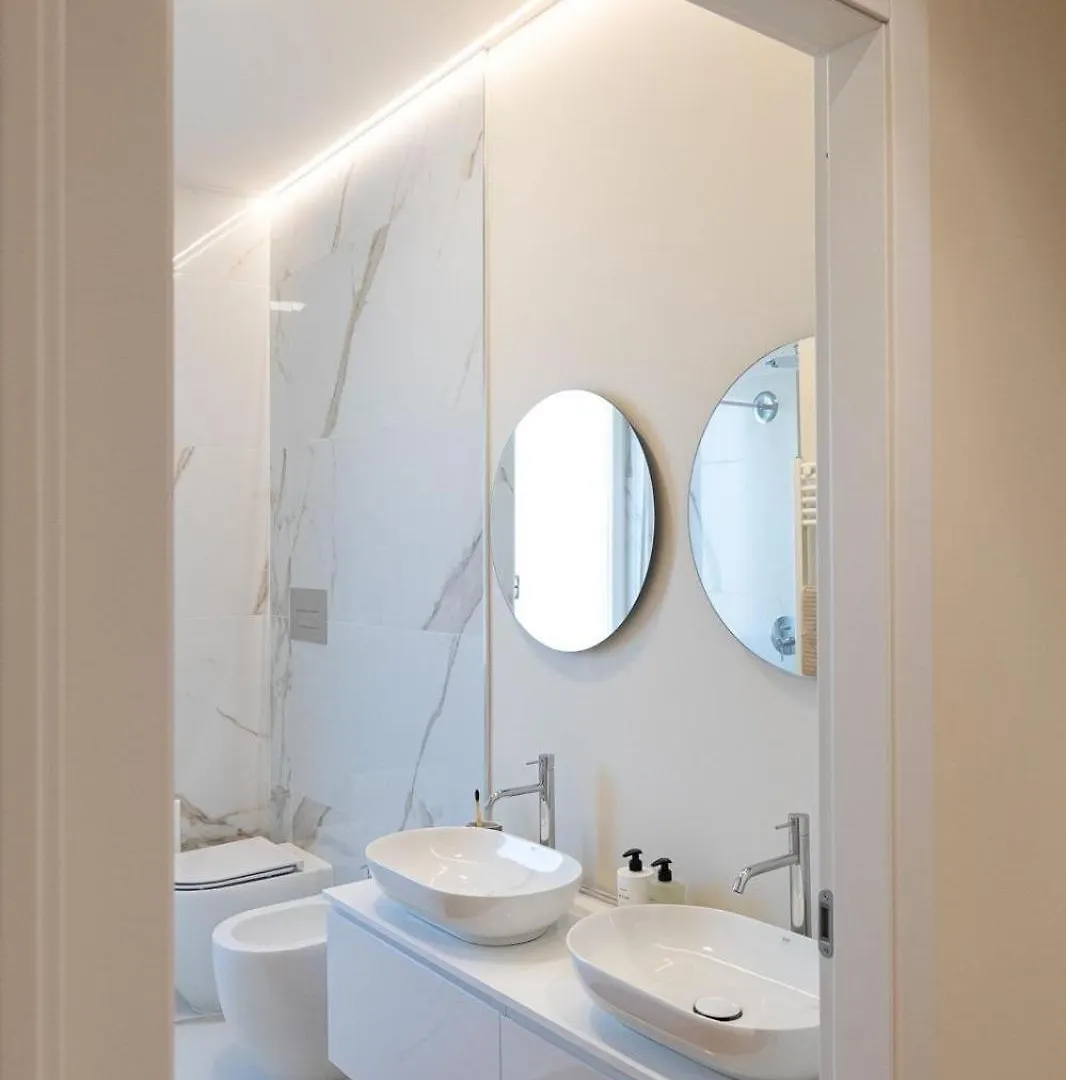 Home&Experience Apartment Quartu SantʼElena 0*,
